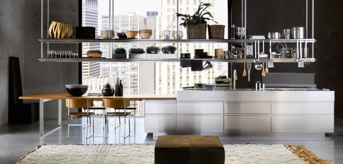 Кухня с открытыми полками