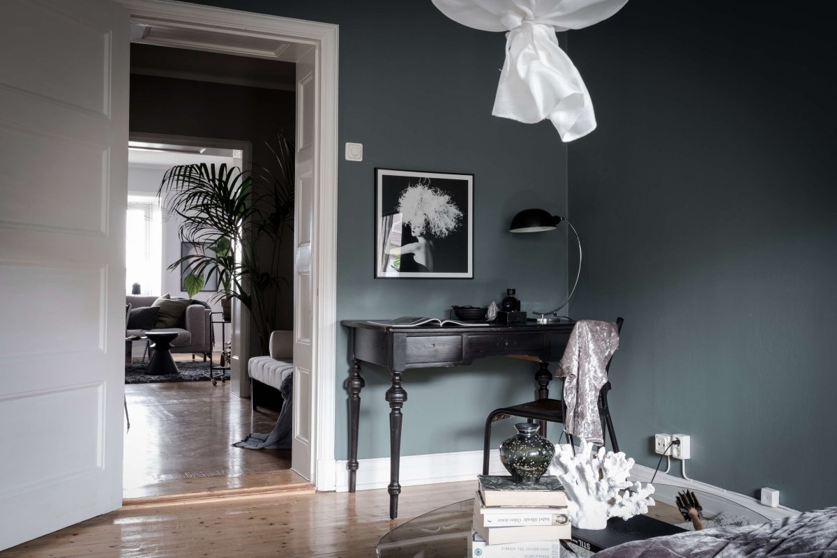 Черный цвет в интерьере