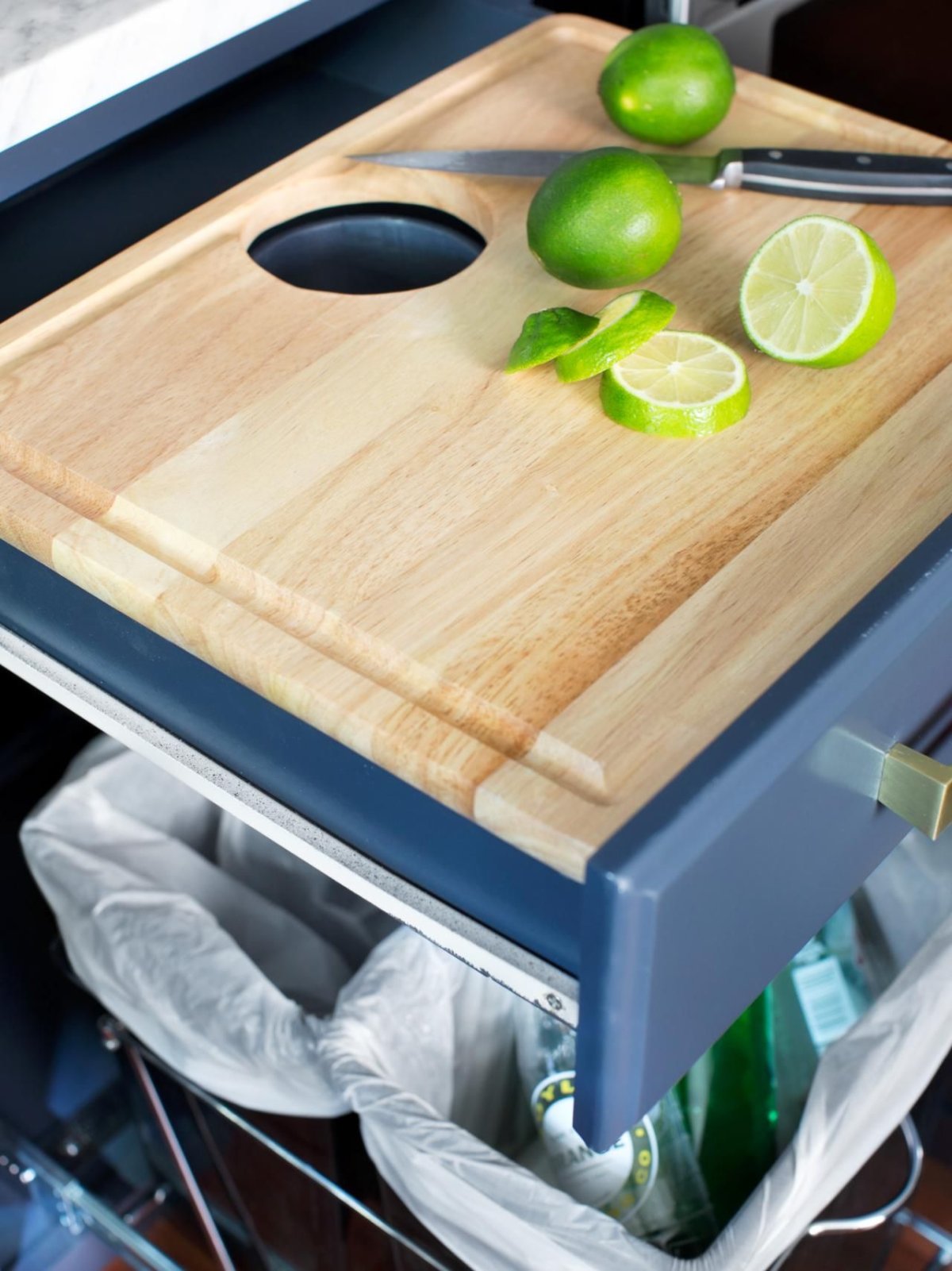 Выдвижная разделочная доска