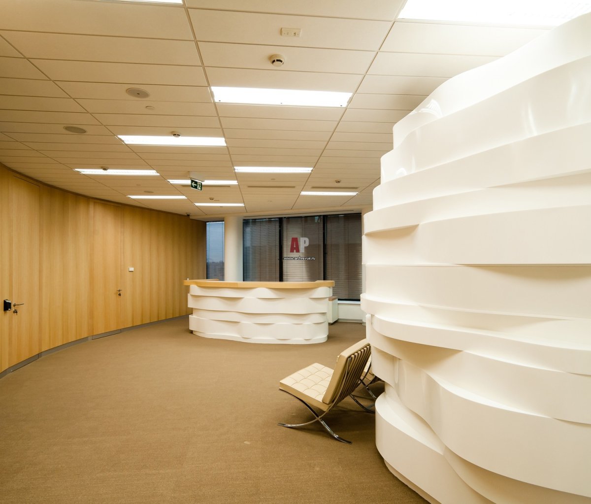 Отделка стен в офисе