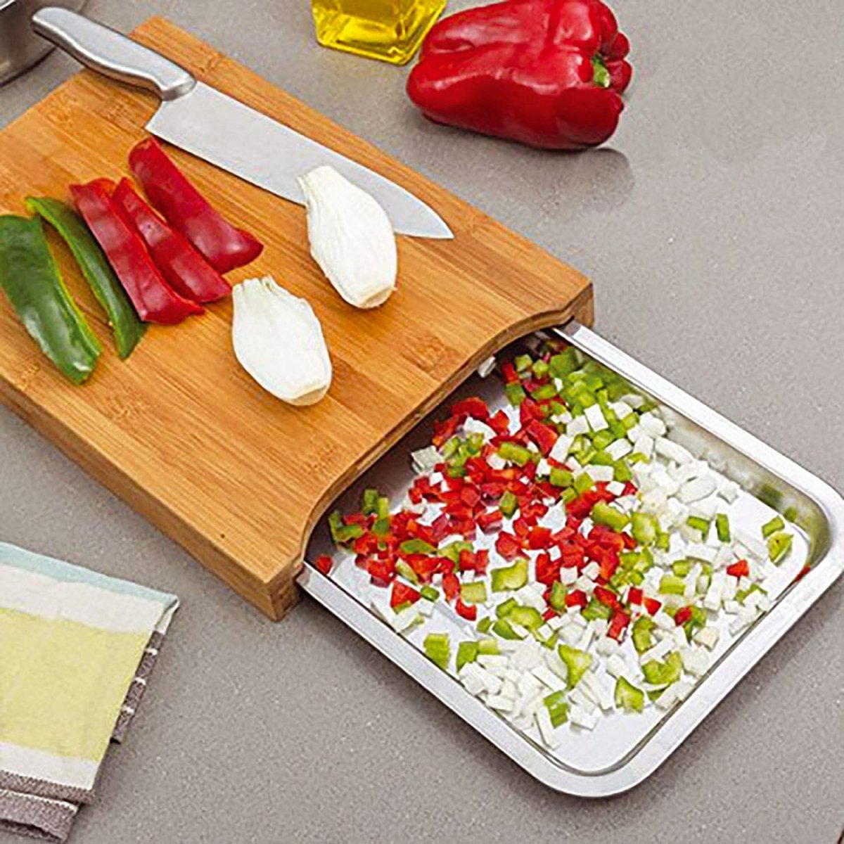 Разделочная доска VACUVIN Cutting Board Bamboo Tray для продуктов и мяса с поддоном