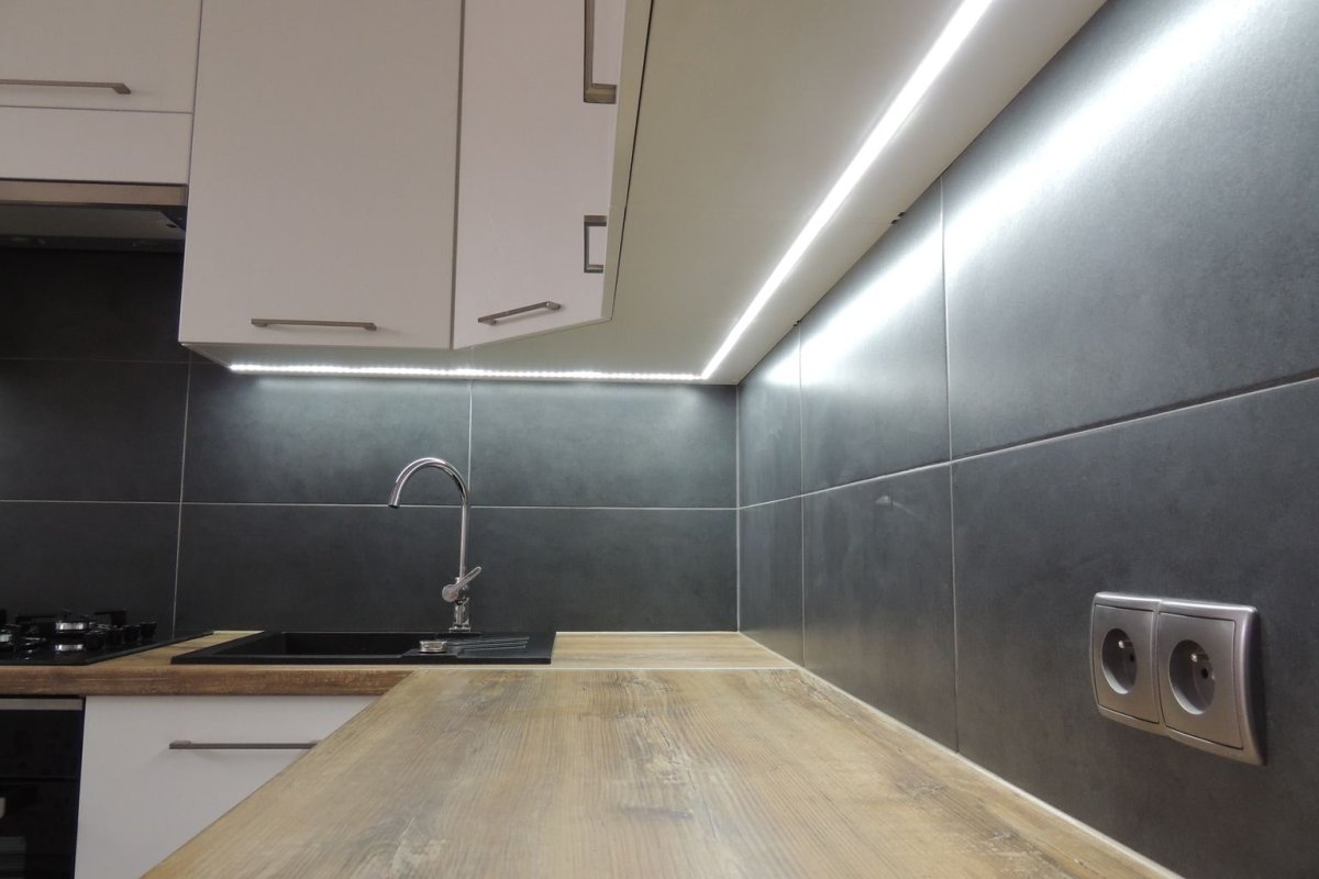 Лампы для подсветки кухни