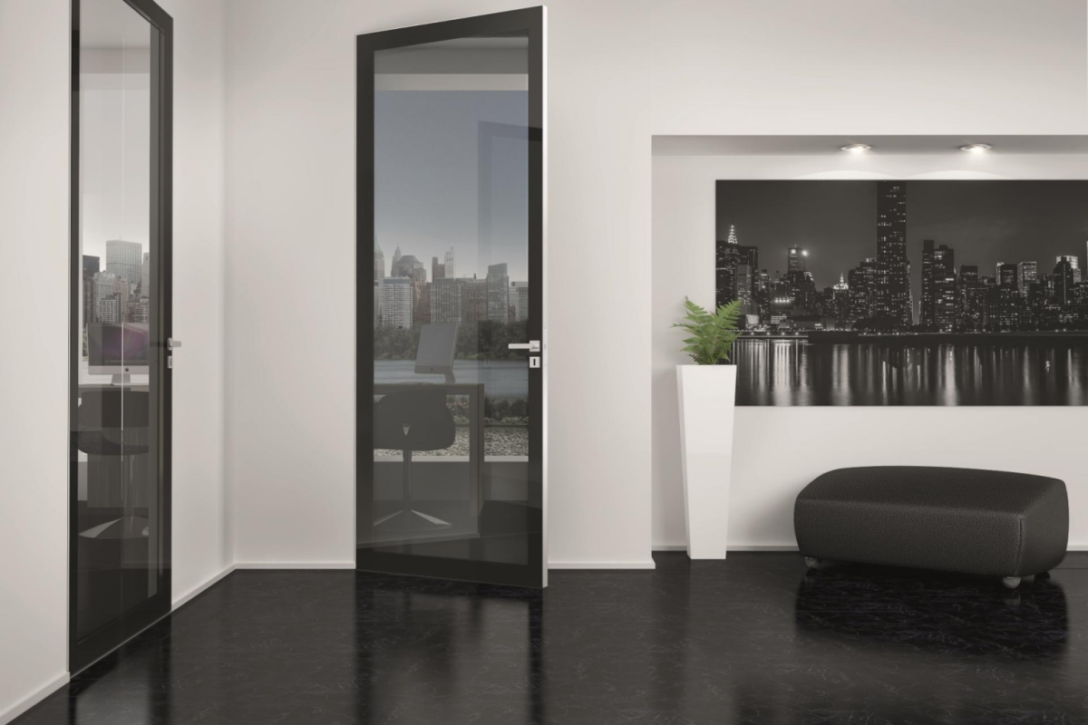 Стеклянные двери хайтек