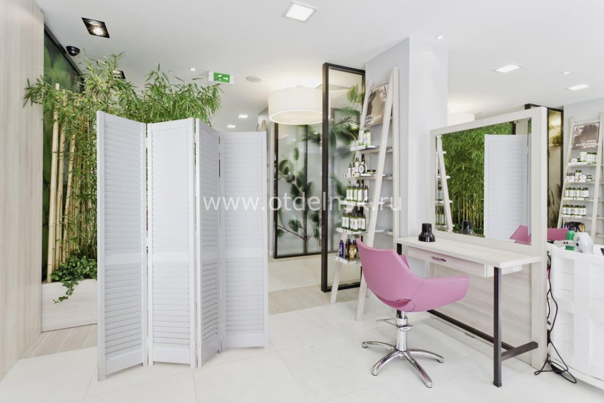 Шторы в салоне красоты