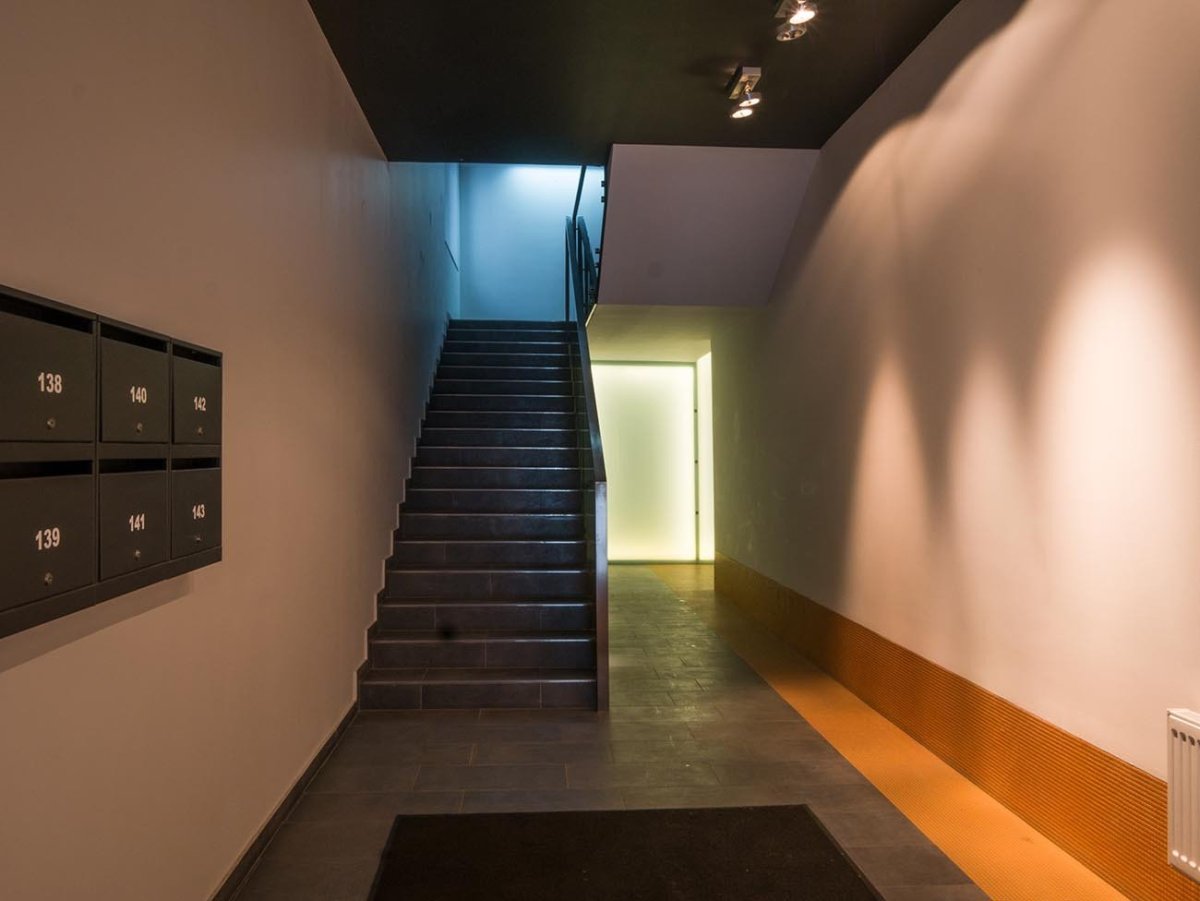 Холл подъезда