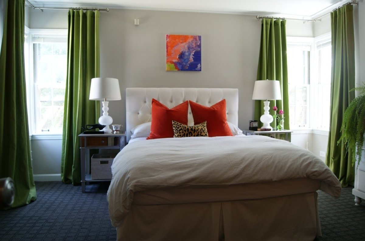 Шторы фисташкового цвета в интерьере