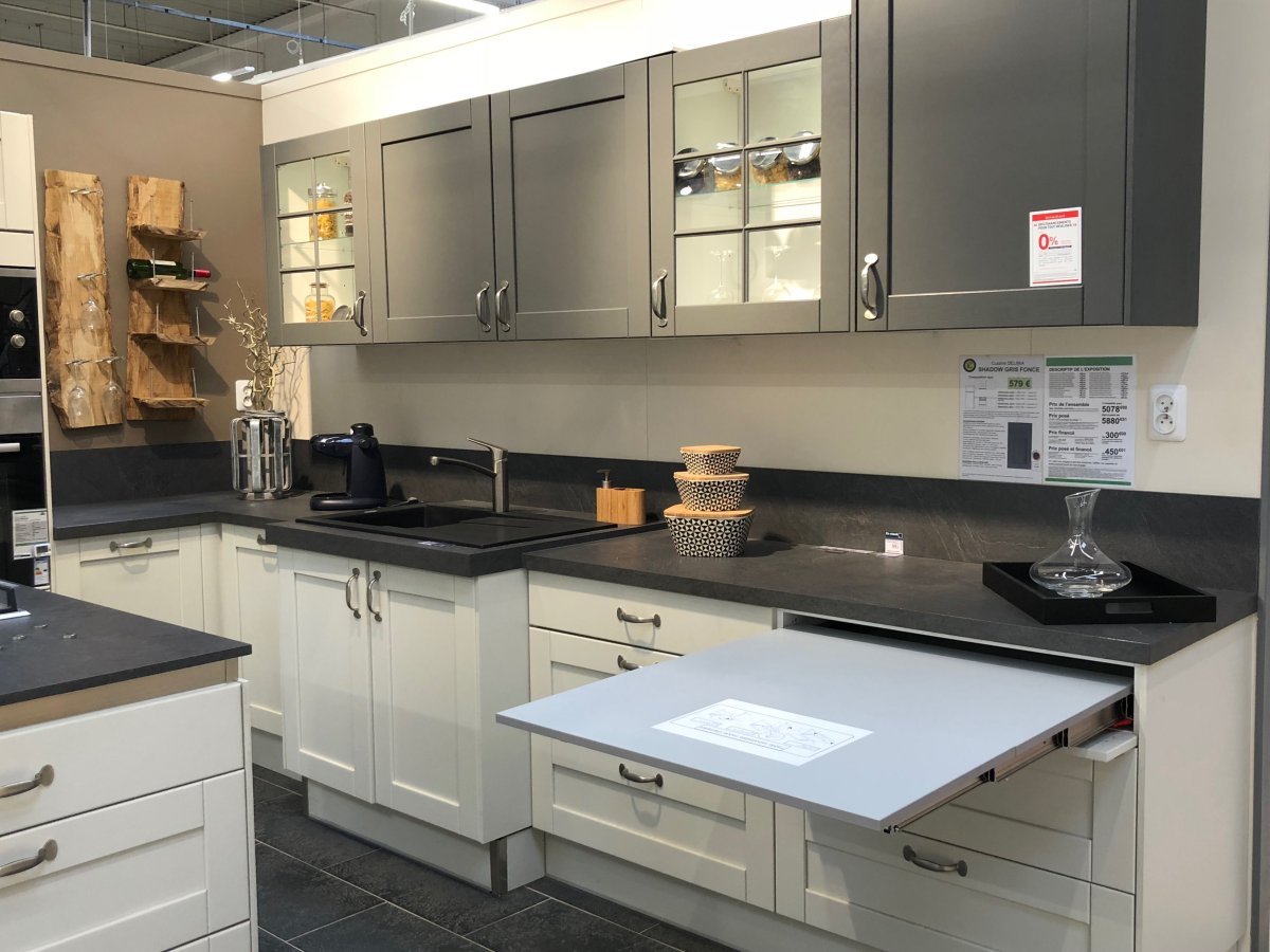 Серая кухня Леруа Мерлен