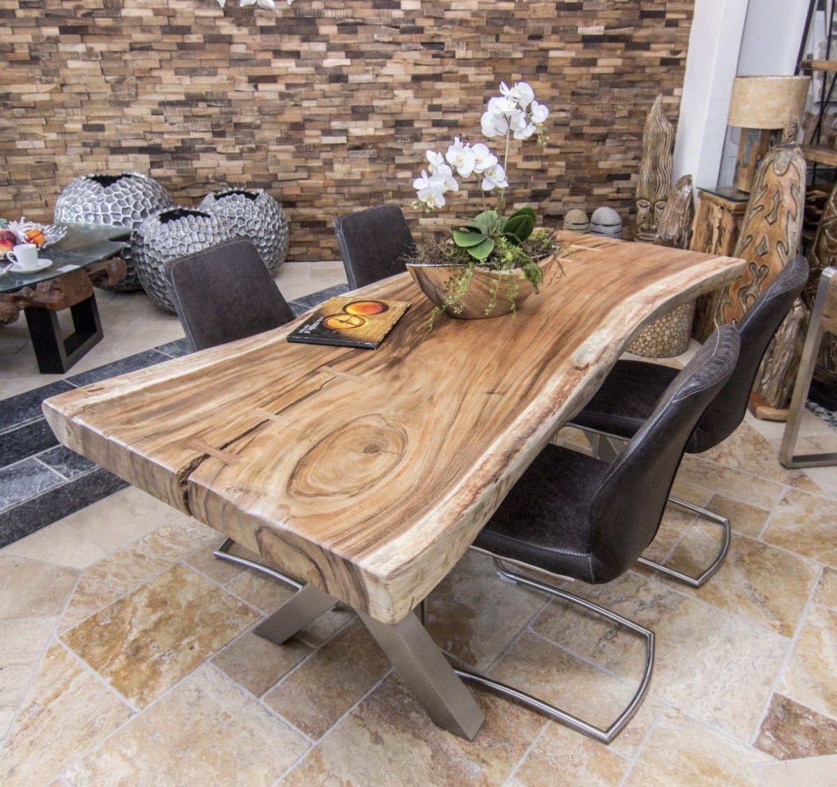 Мебель из дерева суар