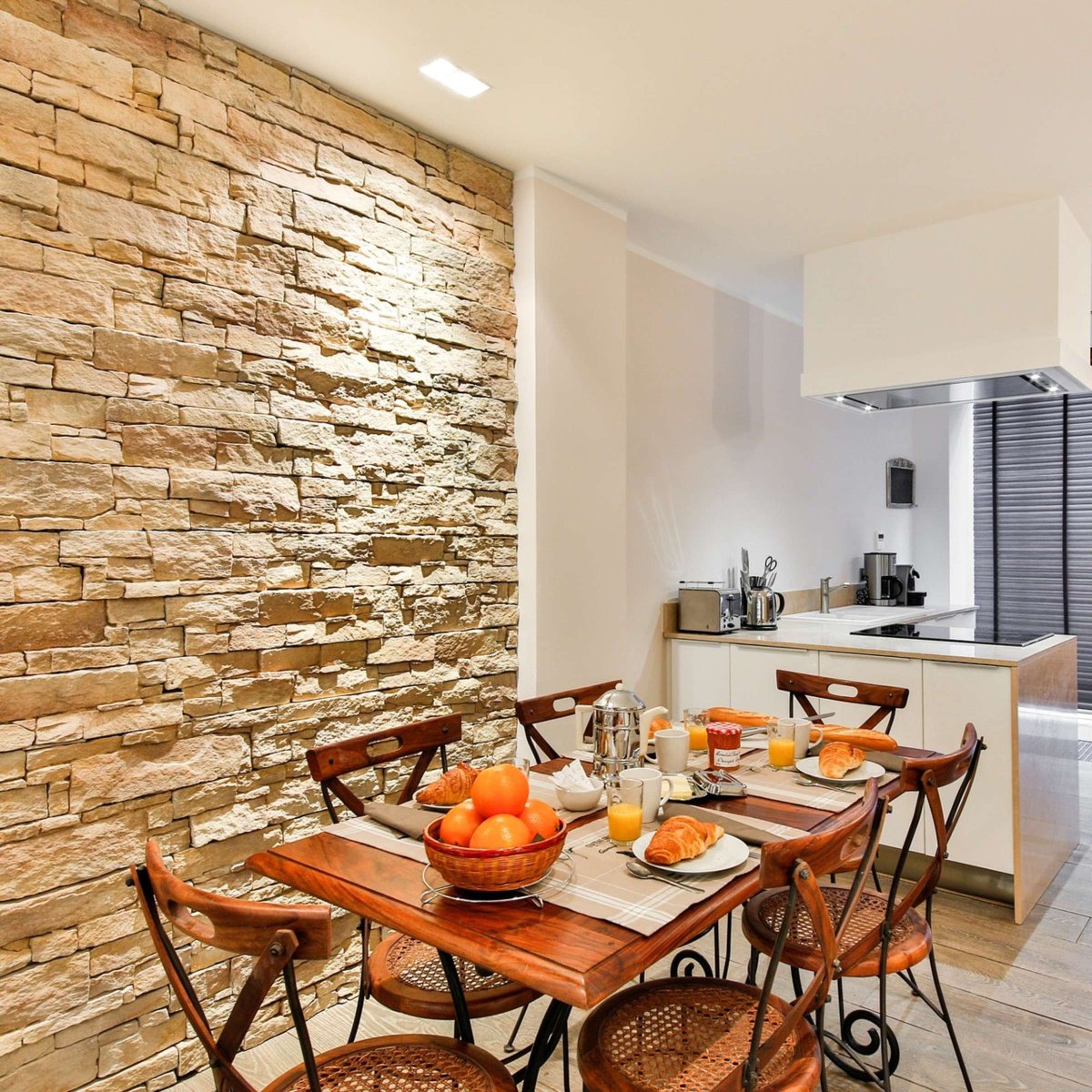 Декоративный камень в интерьере