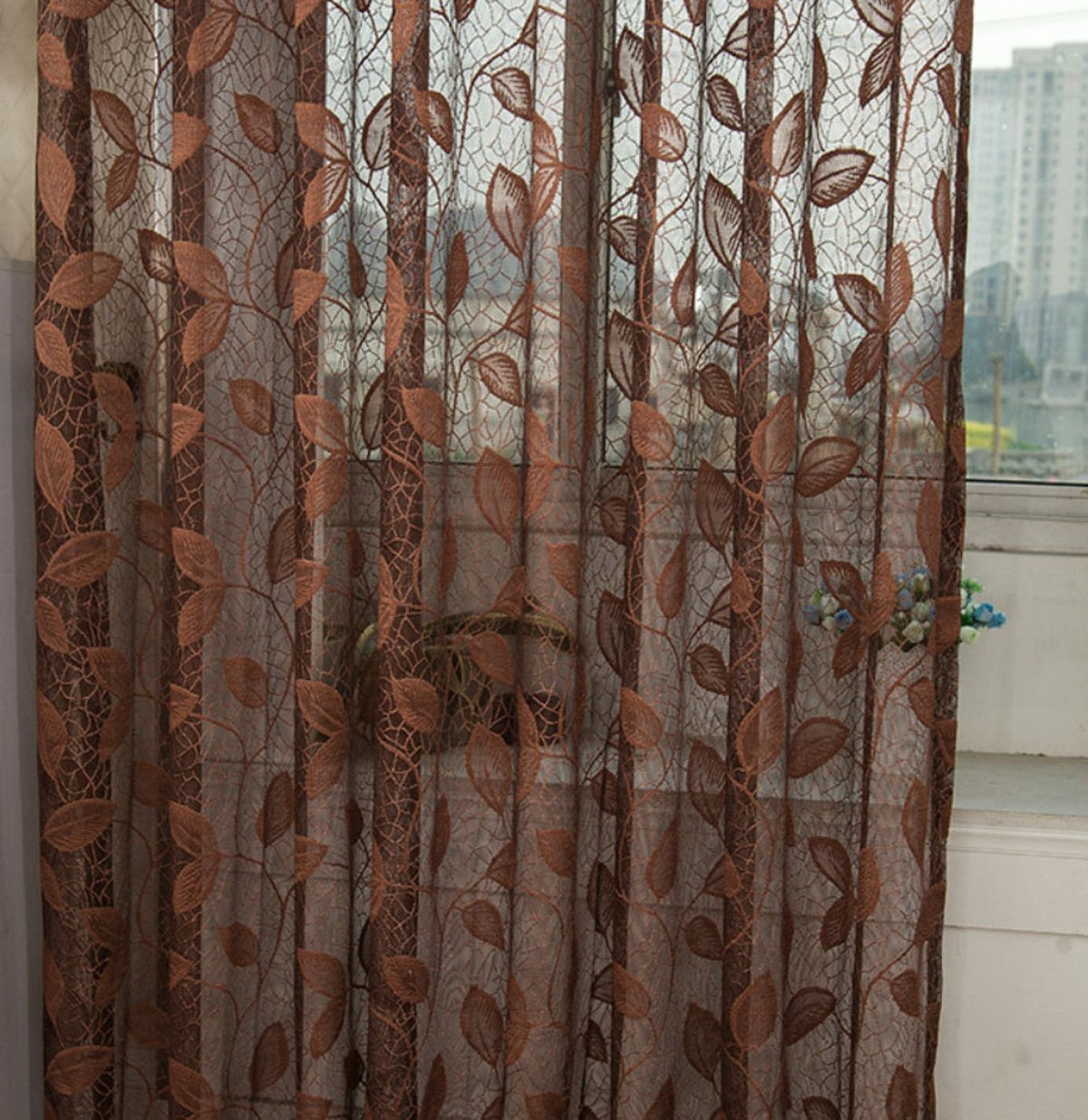 Какие шторы повесить в зале фото