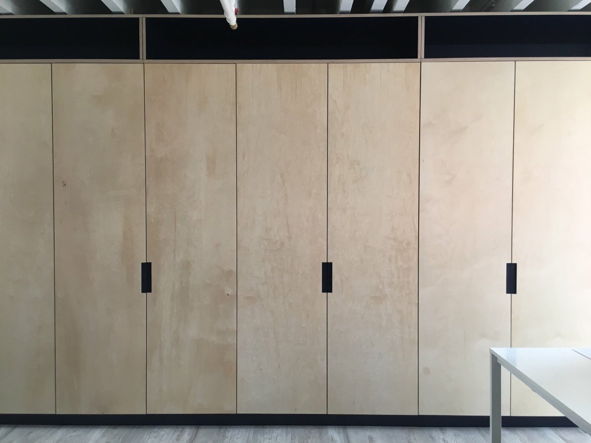 Шкаф из фанеры