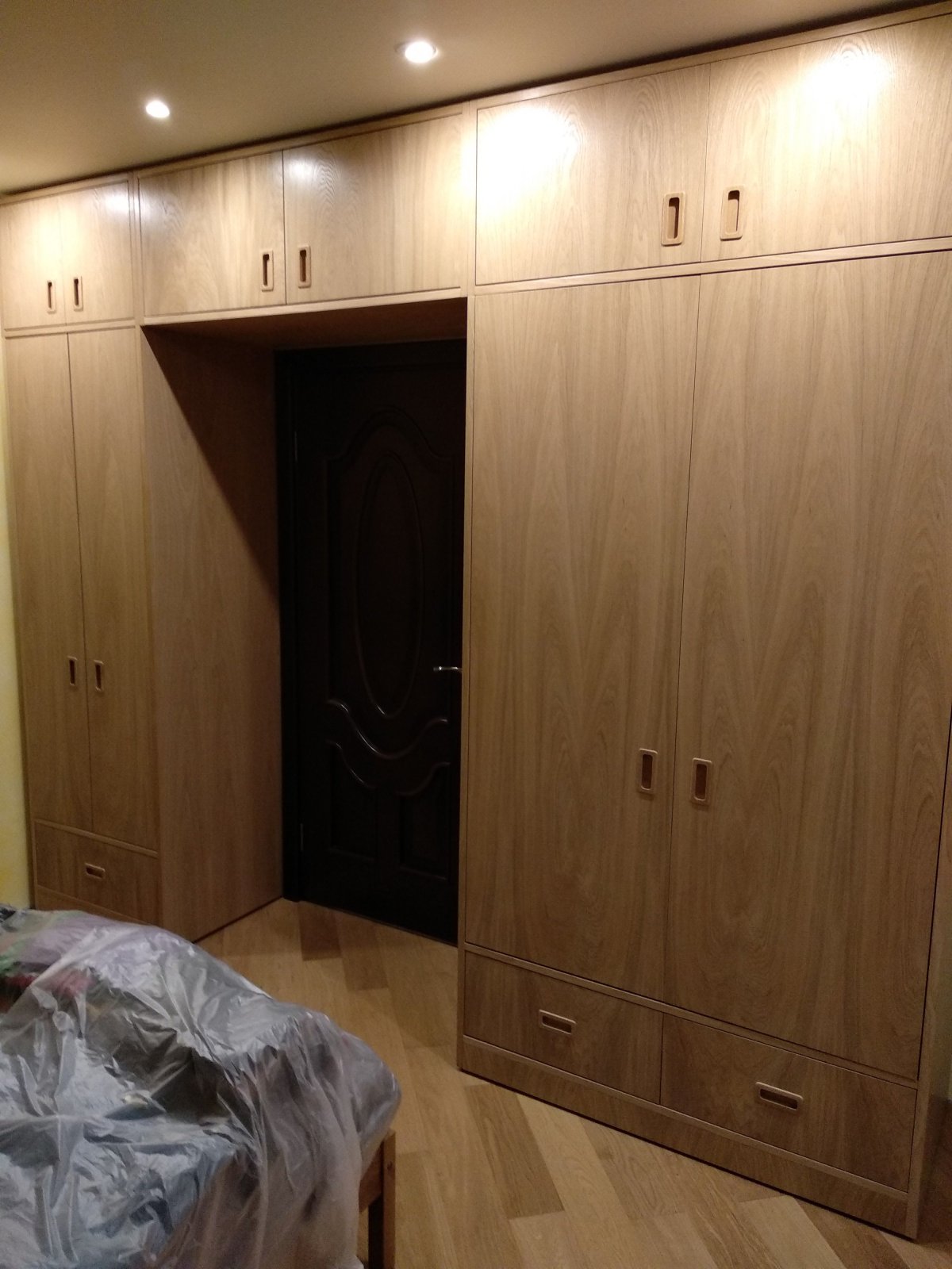 Шкаф из мебельной фанеры