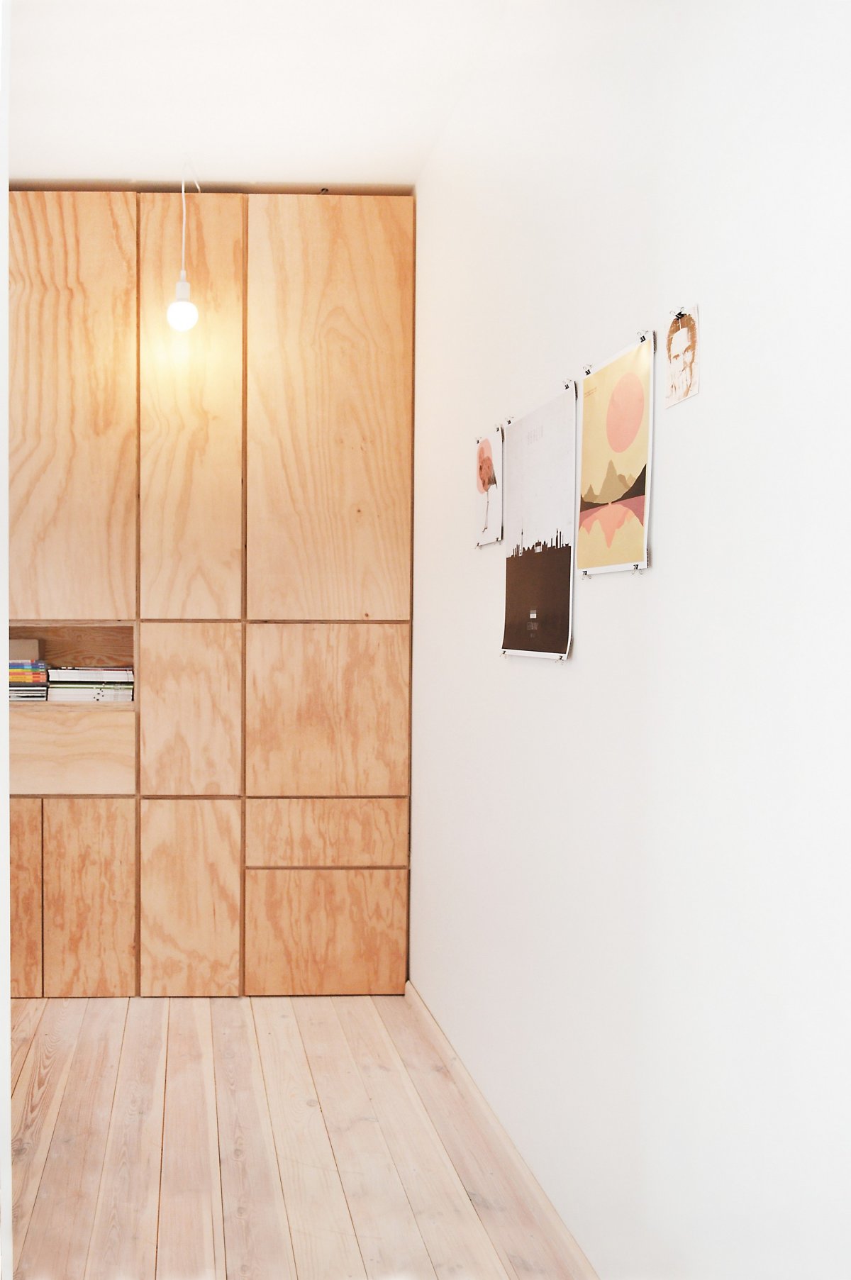 Рабочее место в шкафу