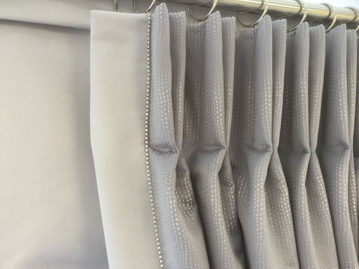 Шторы на лапках