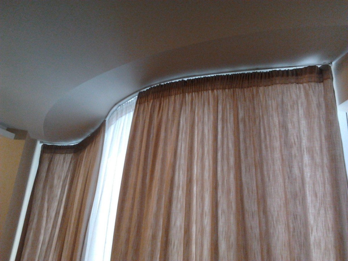Гибкие карнизы для штор потолочные