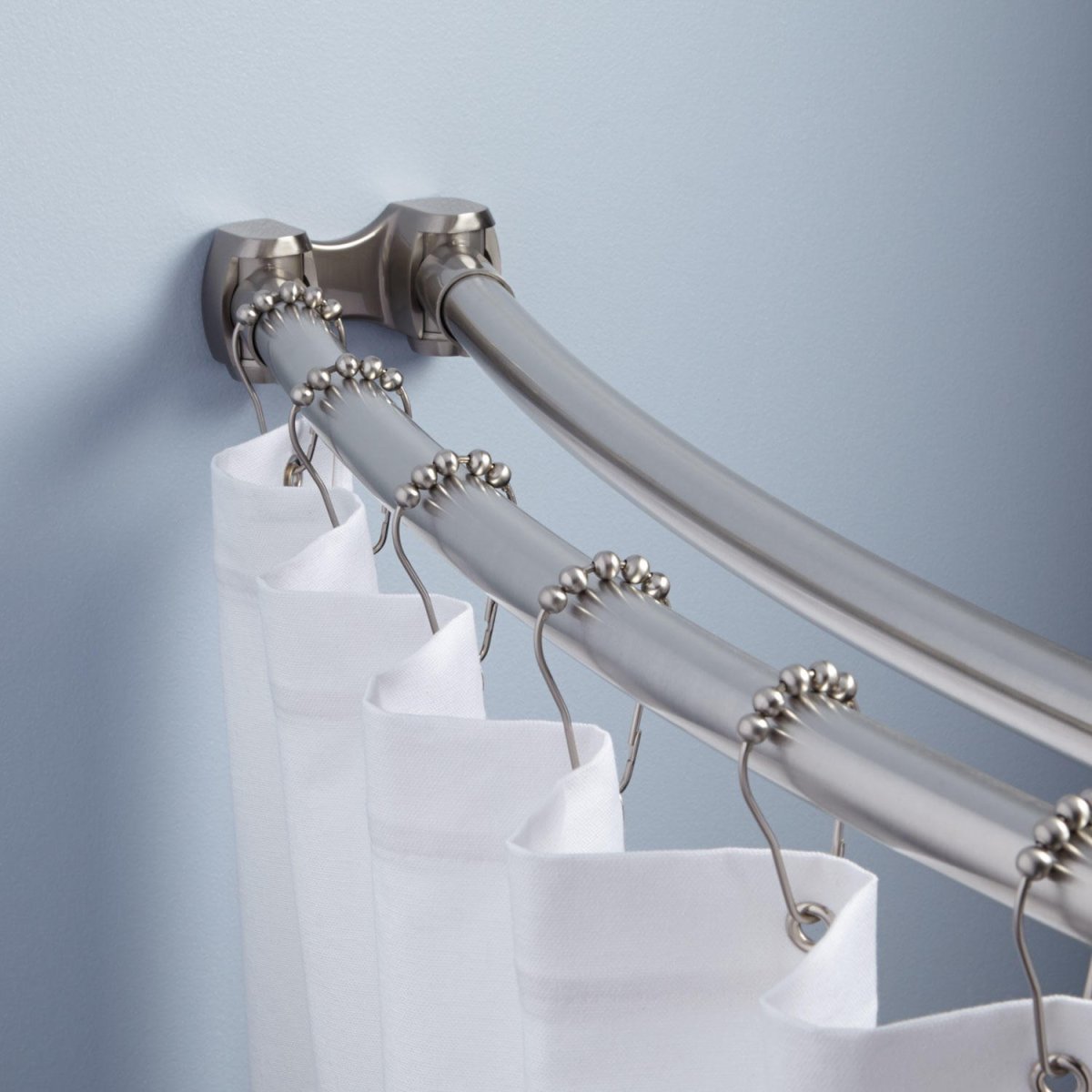 Держатель для шторки в ванной