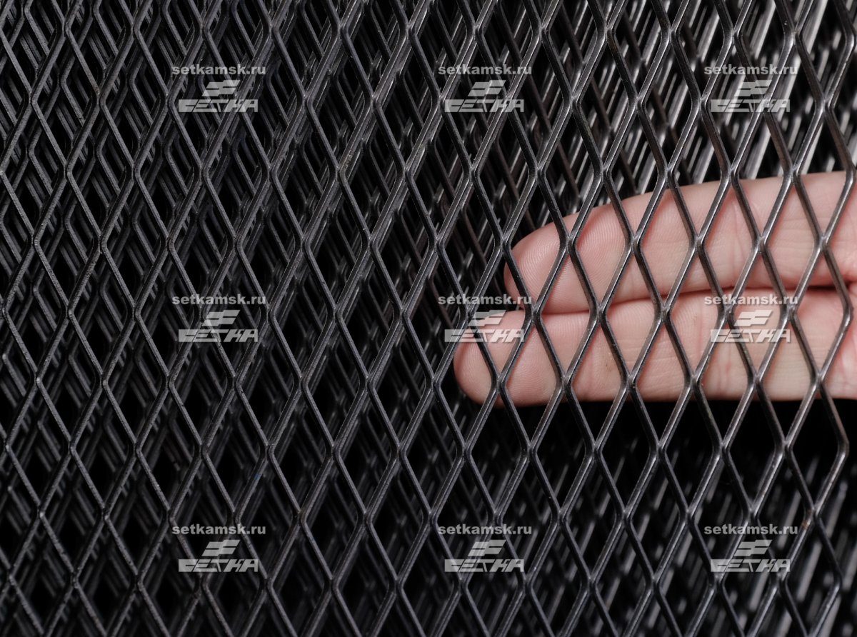 Сетка на фасаде шкафа