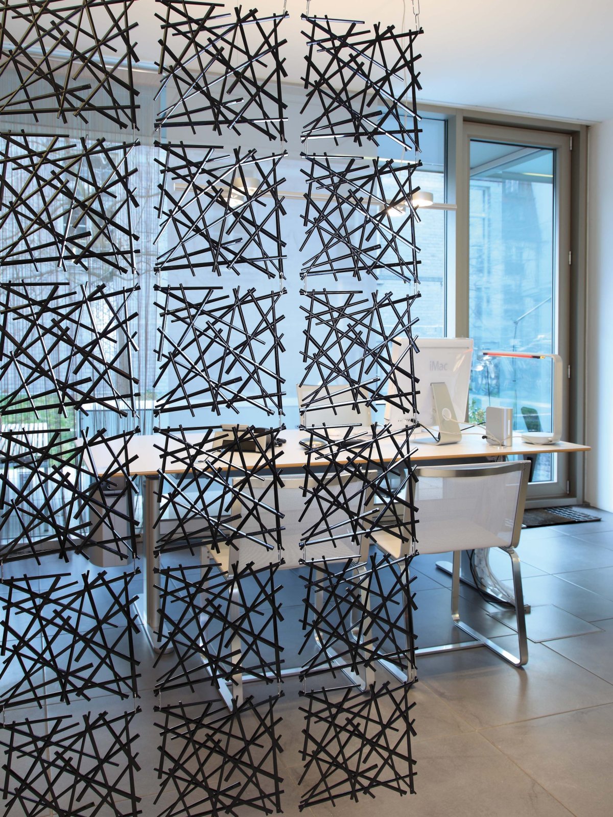 Декоративная металлическая перегородка