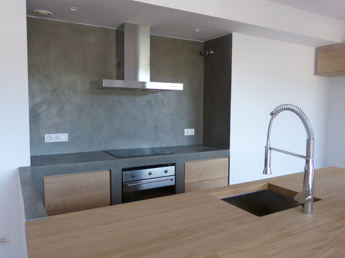 Фартук из микроцемента