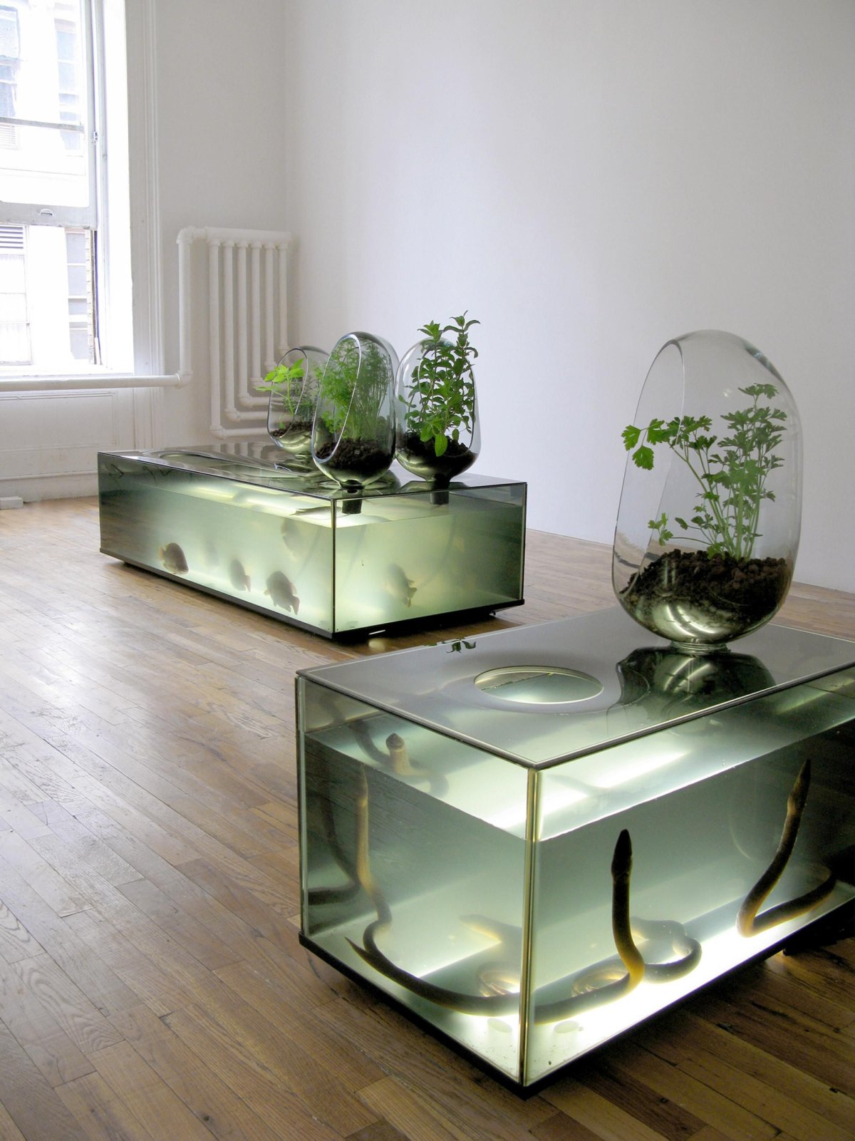 Журнальный столик аквариум