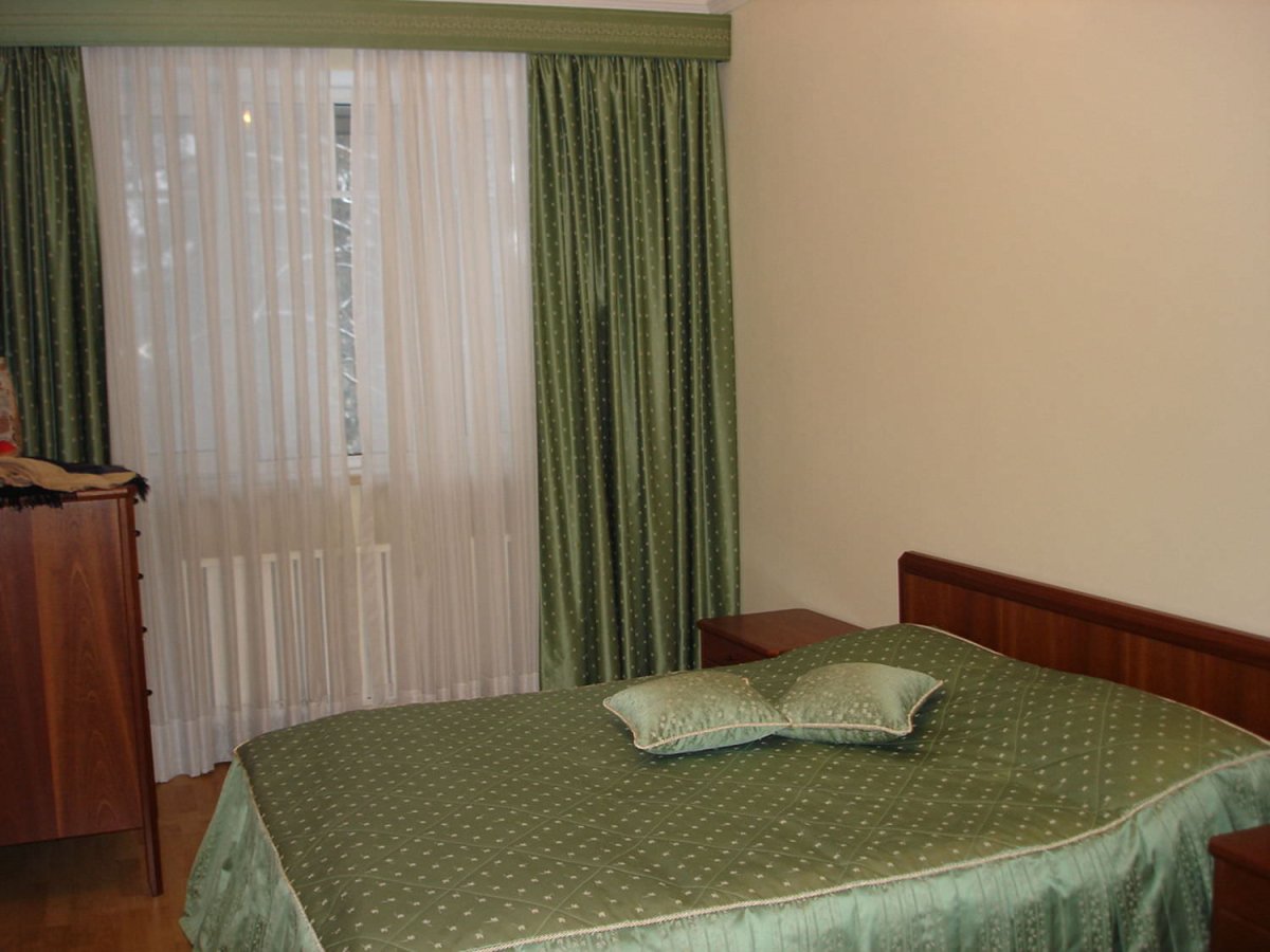 Шторы в комнату в классическом стиле