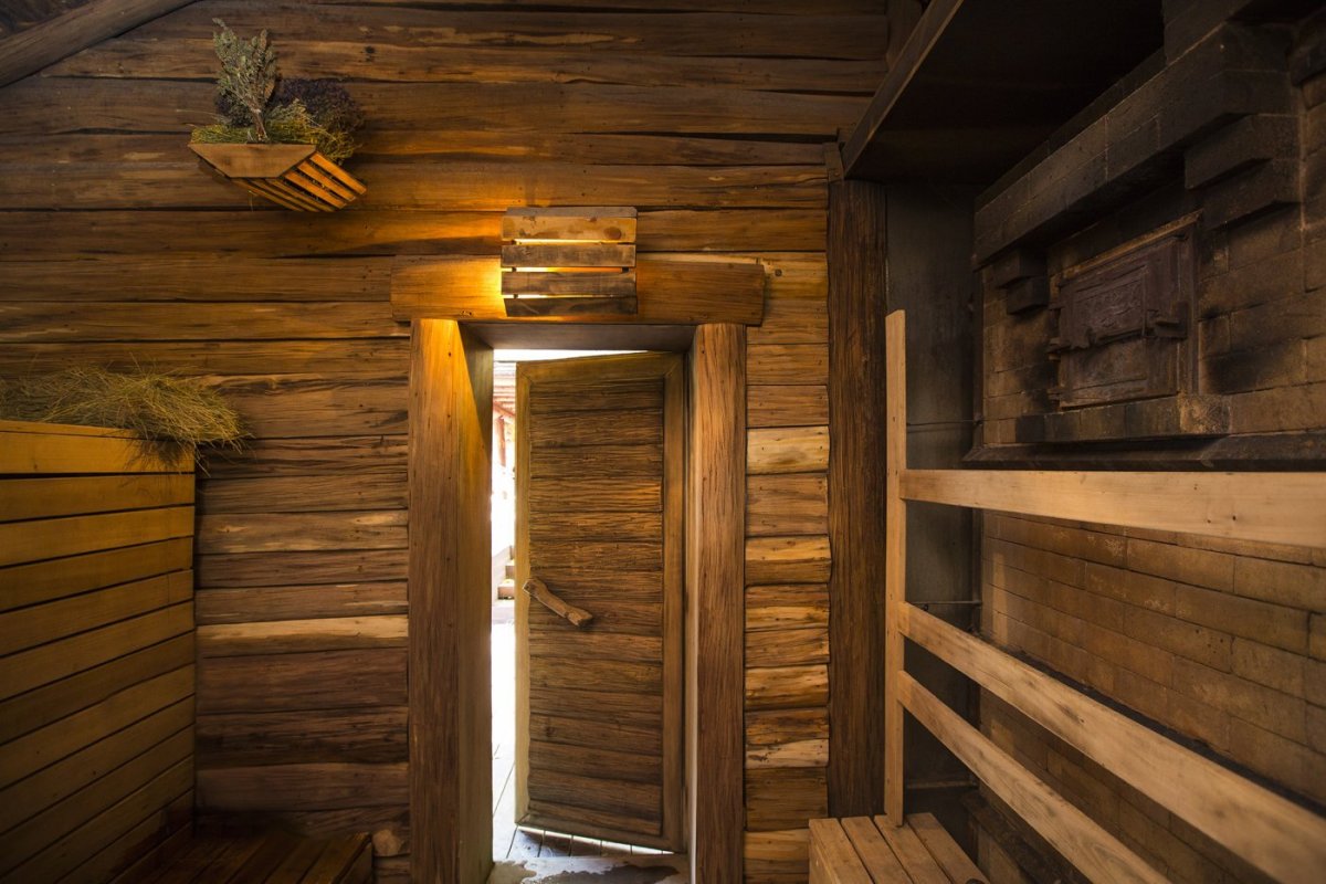 Парная из необрезной доски