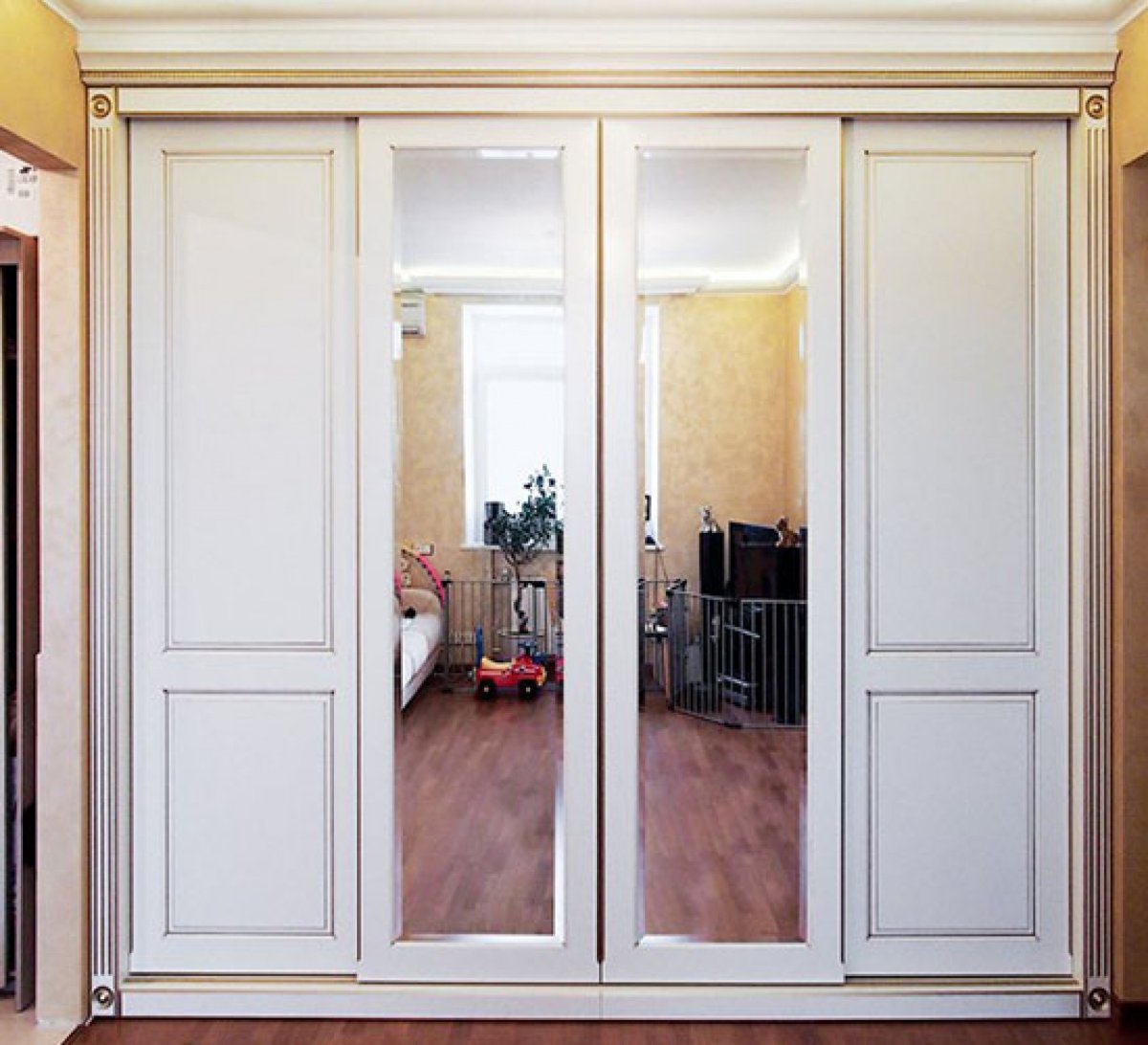 Шкаф прихожая "Неоклассика" цвет патина