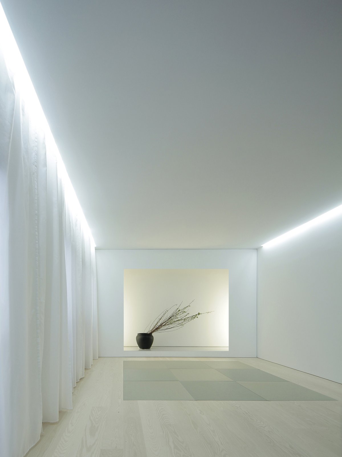 Потолок с подсветкой