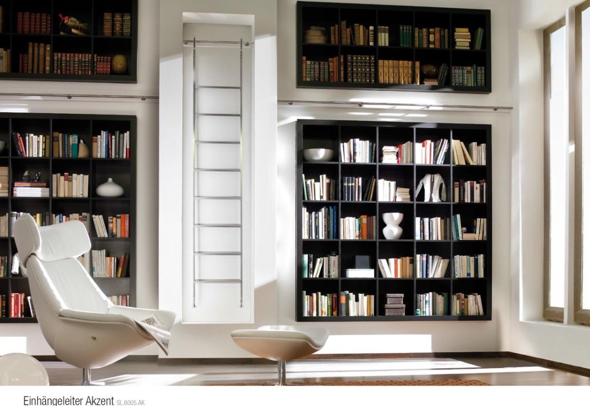 Книжный шкаф с потайной дверью