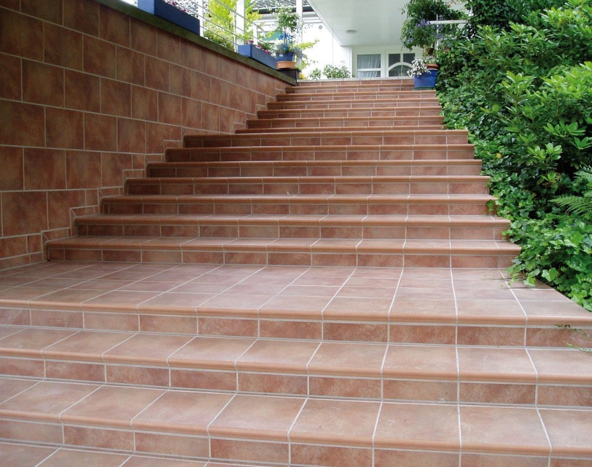 Уличные ступеньки круглые