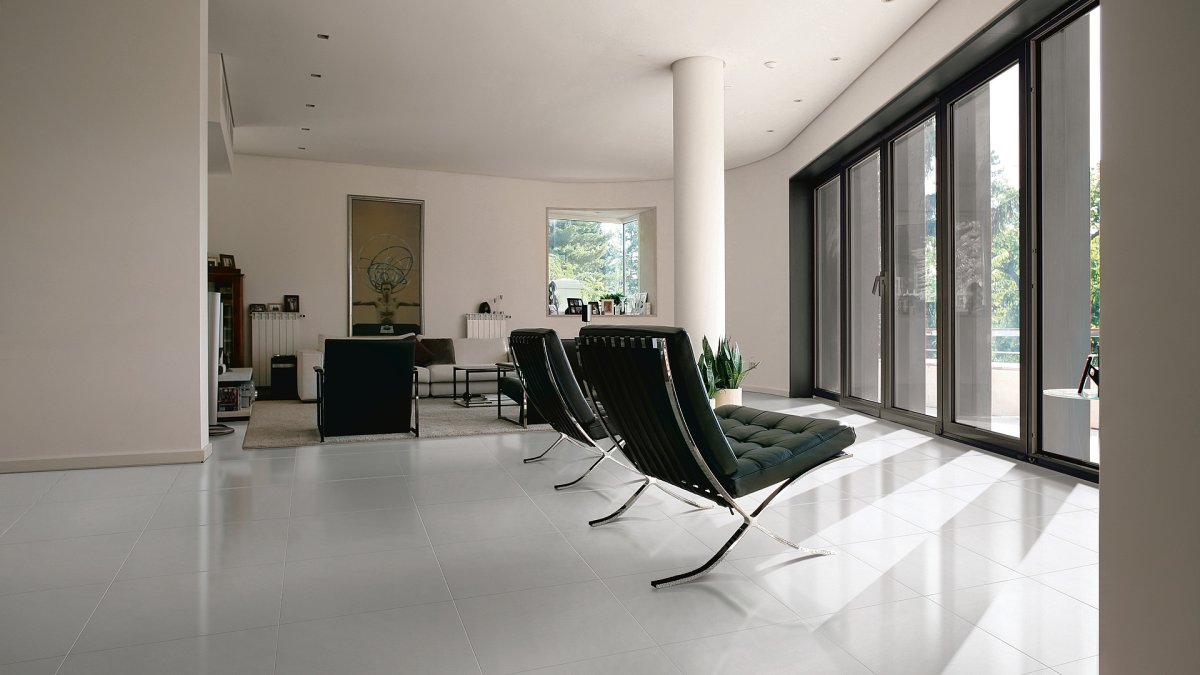 Гостиная с мраморным полом