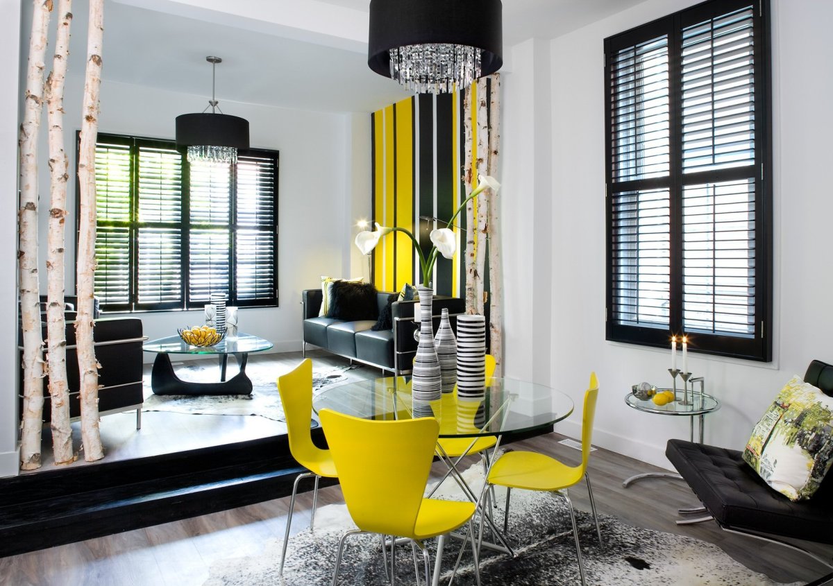 Комната в серо бело желтого цвета