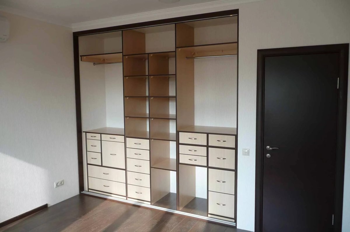 Шкаф купе Sliding-Door Wardrobe