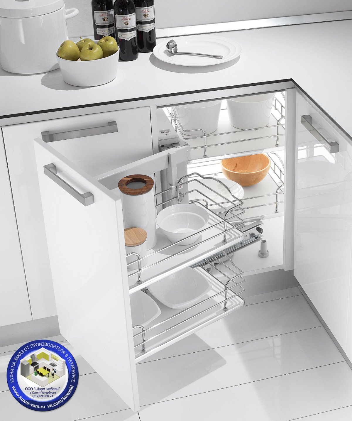 Угловой шкаф на кухню