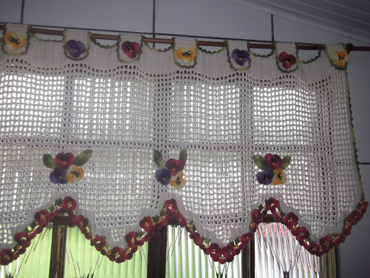 Шторы крючком для кухни