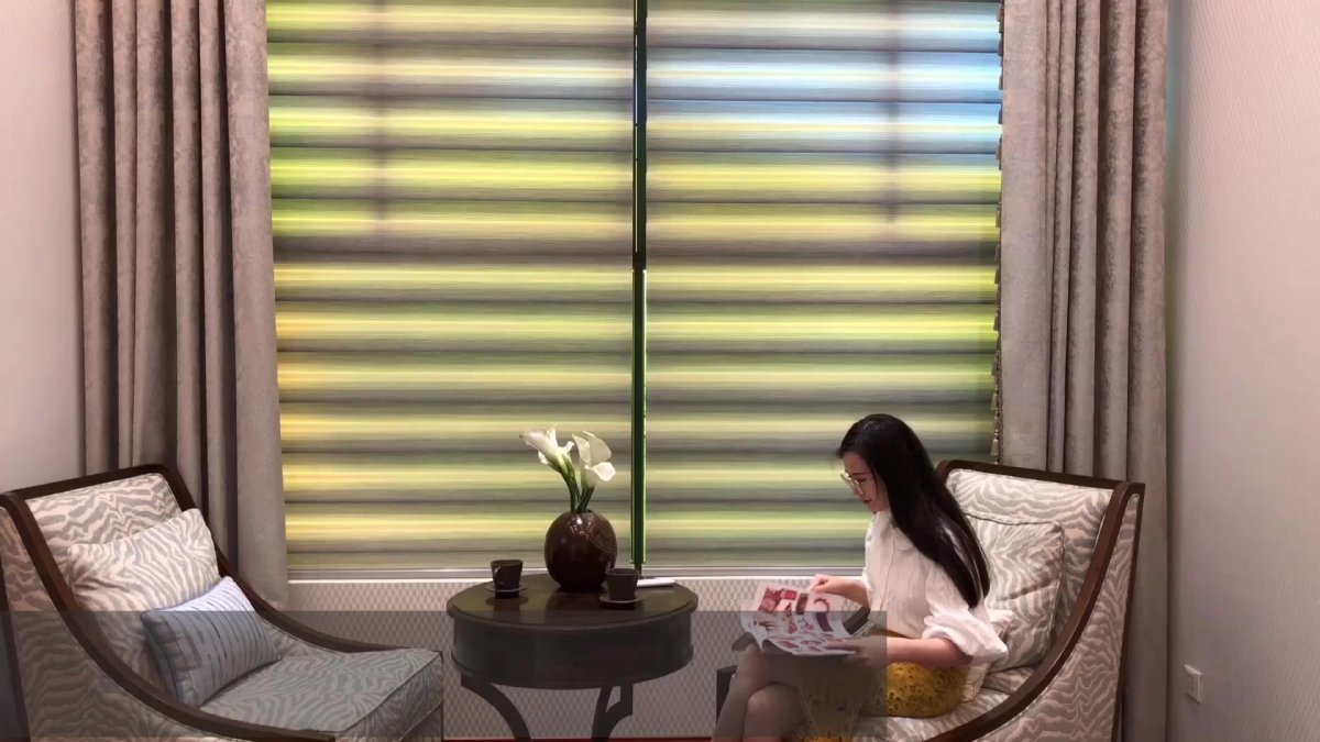 Льняные шторы в гостиную