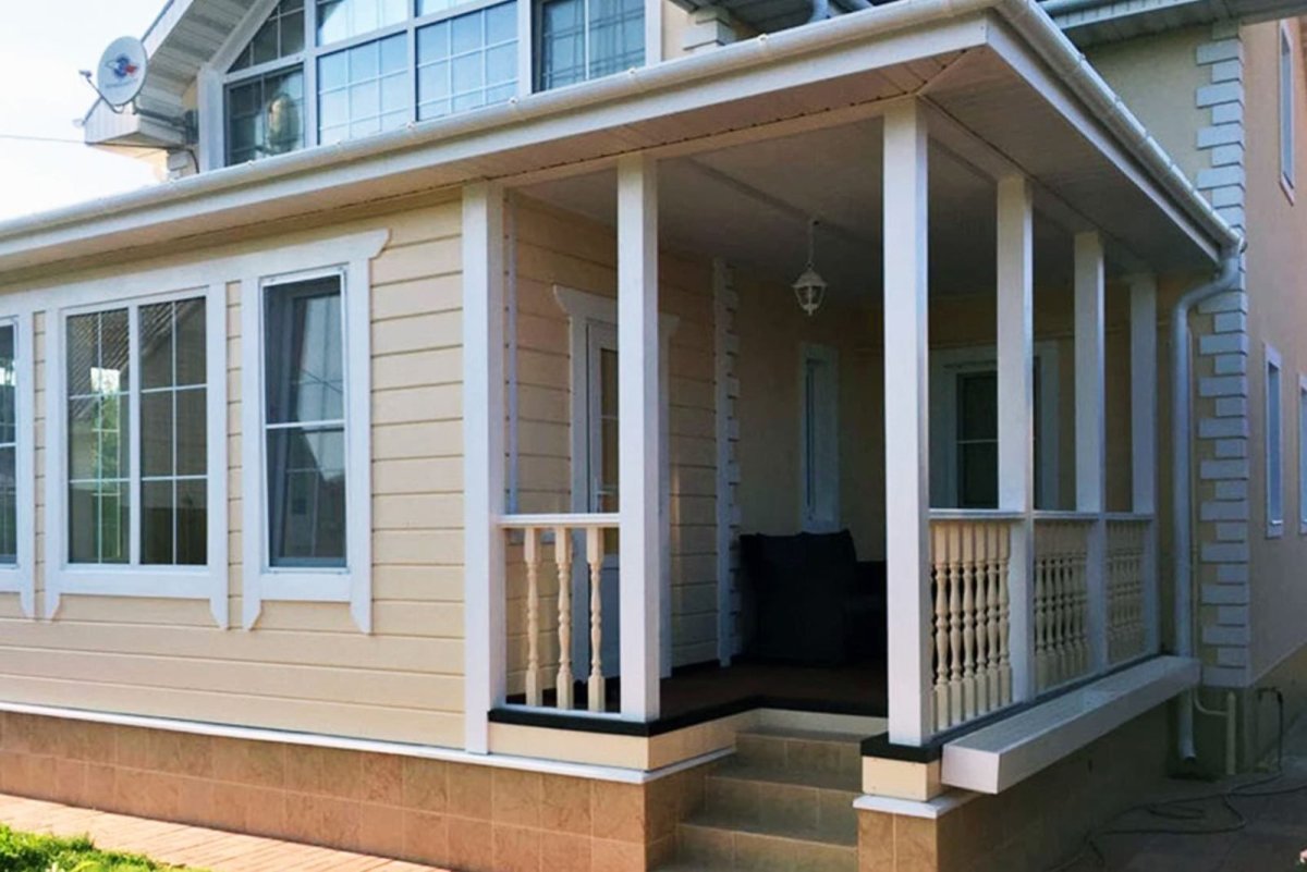 Отделка веранды на даче снаружи сайдингом