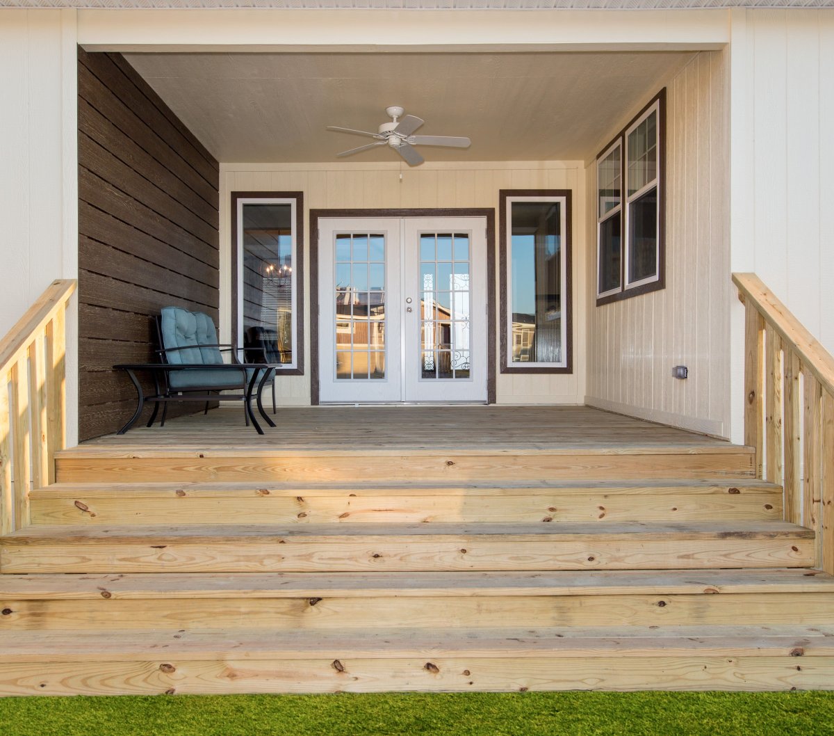 Деревянная терраса к дому