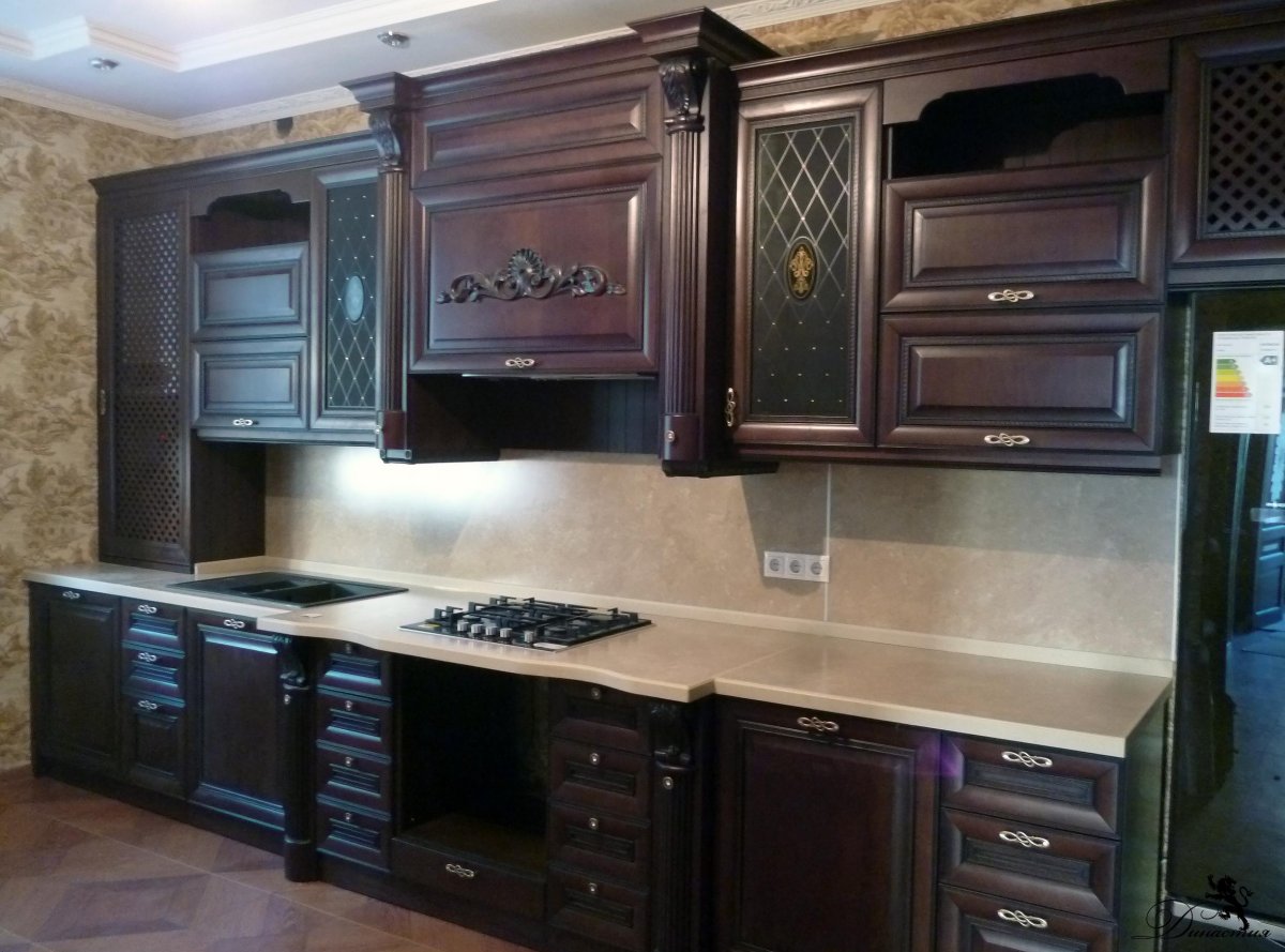 Кухня деревянная классическая