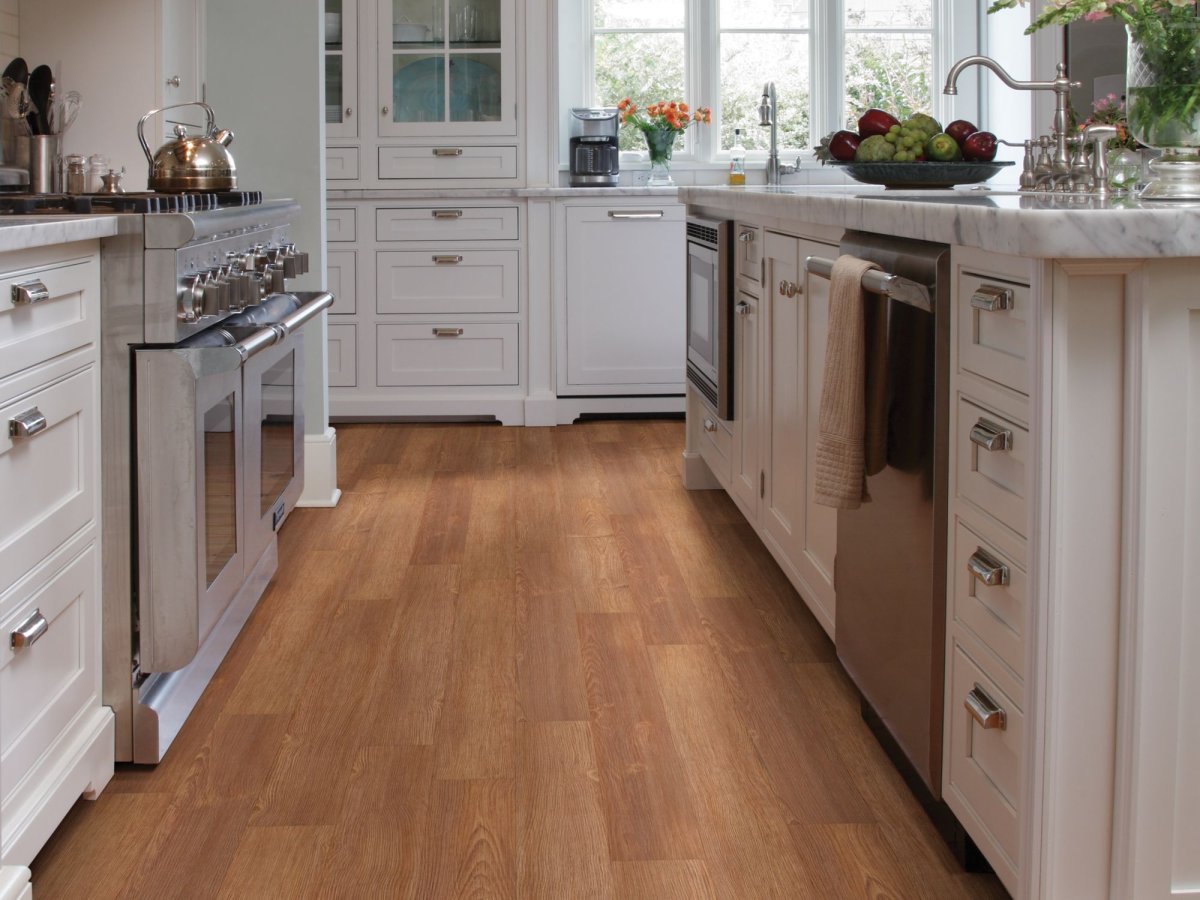 Белый линолеум на кухне