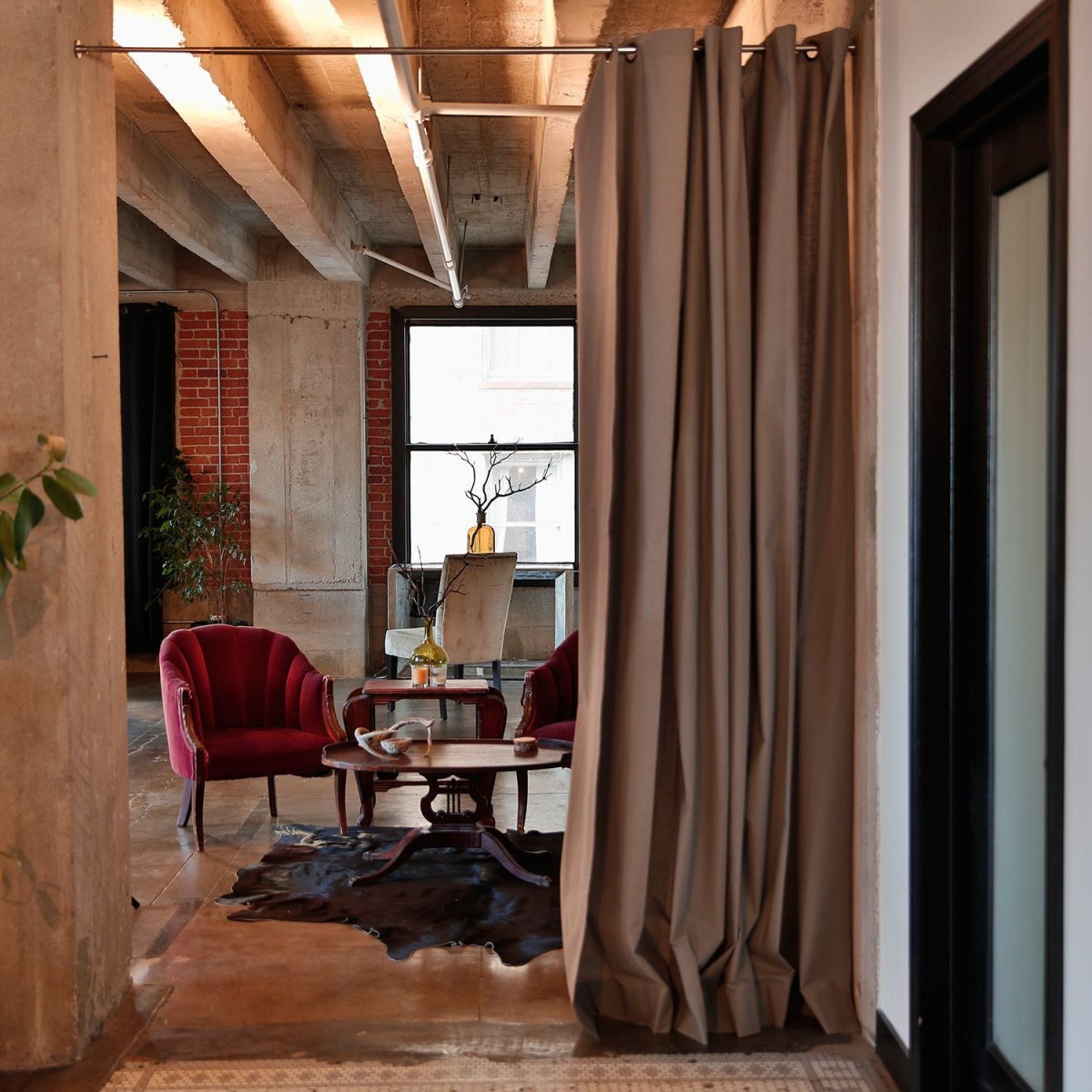 Шторы перегородки