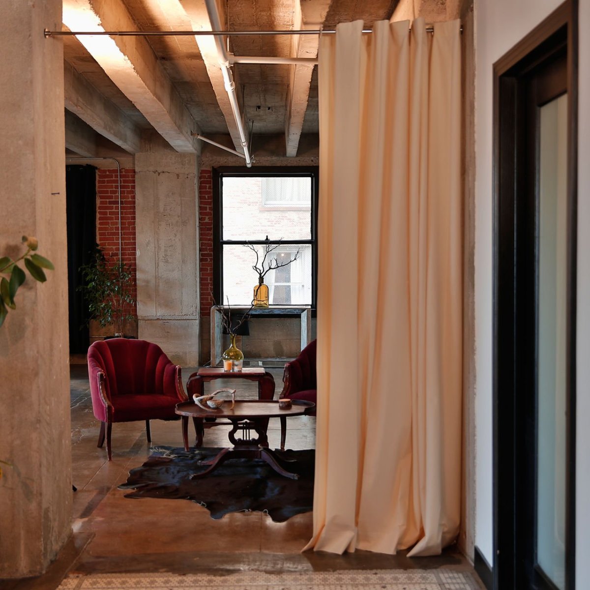 Перегородка для зонирования комнаты