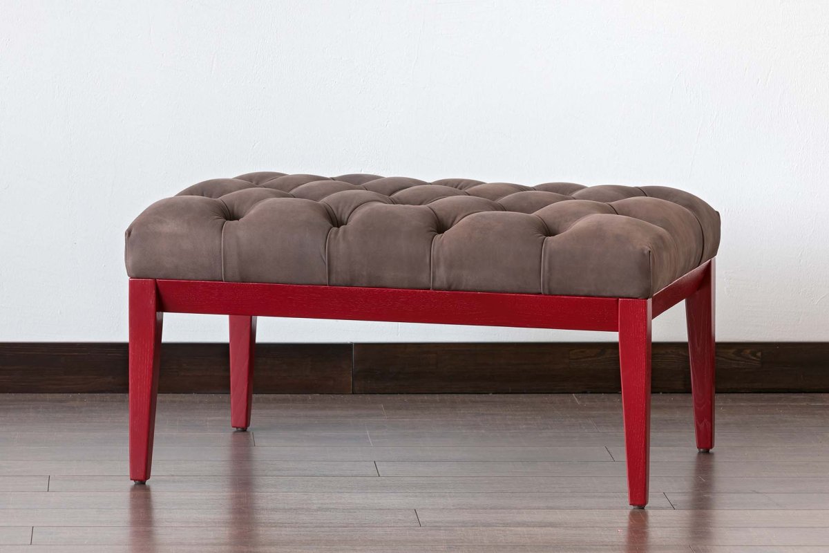 Деревянный пуфик