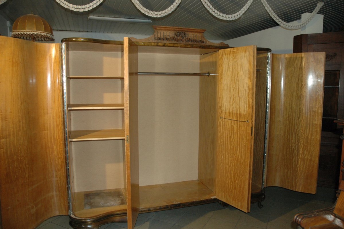 Старинный шкаф Людовик 16