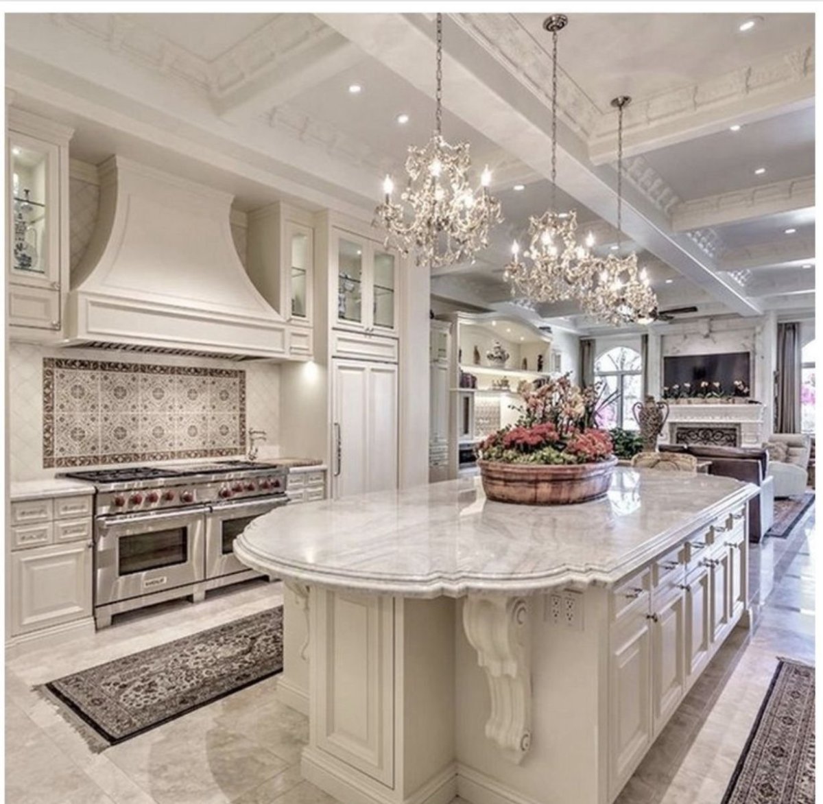 Элитный интерьер кухни