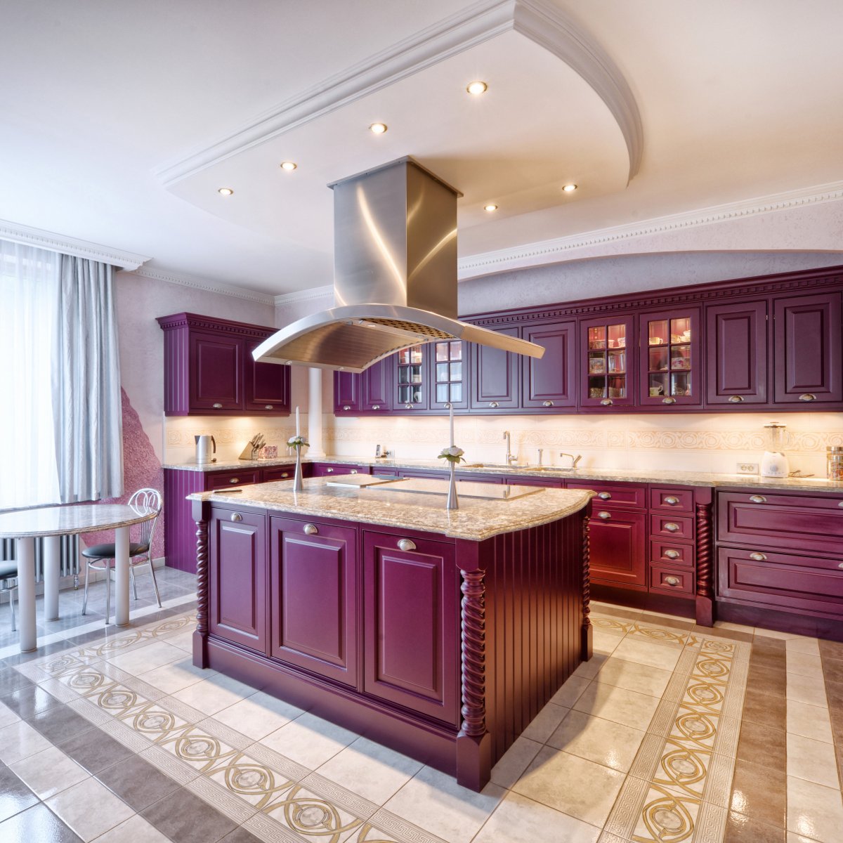 Кухонная мебель классика