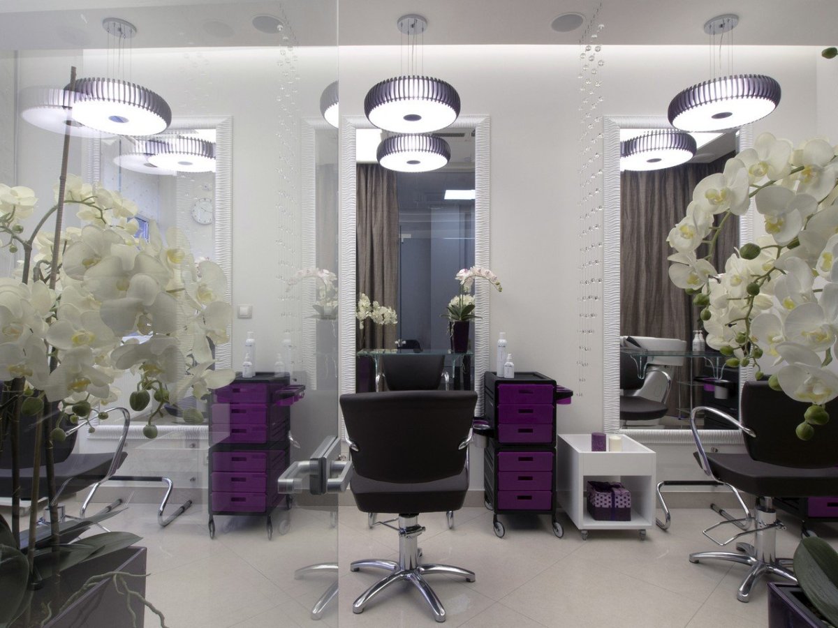 Красивый интерьер салона красоты