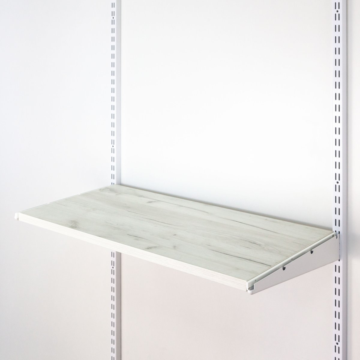 Металлическая полка