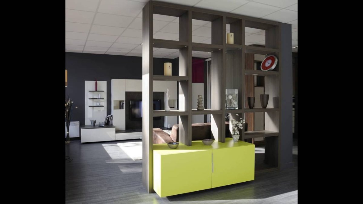 Современная межкомнатная перегородка-стеллаж