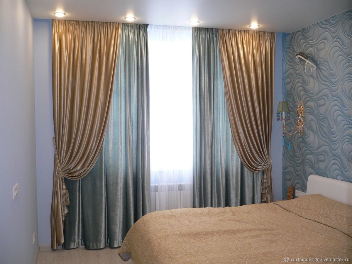Двойные шторы в спальню